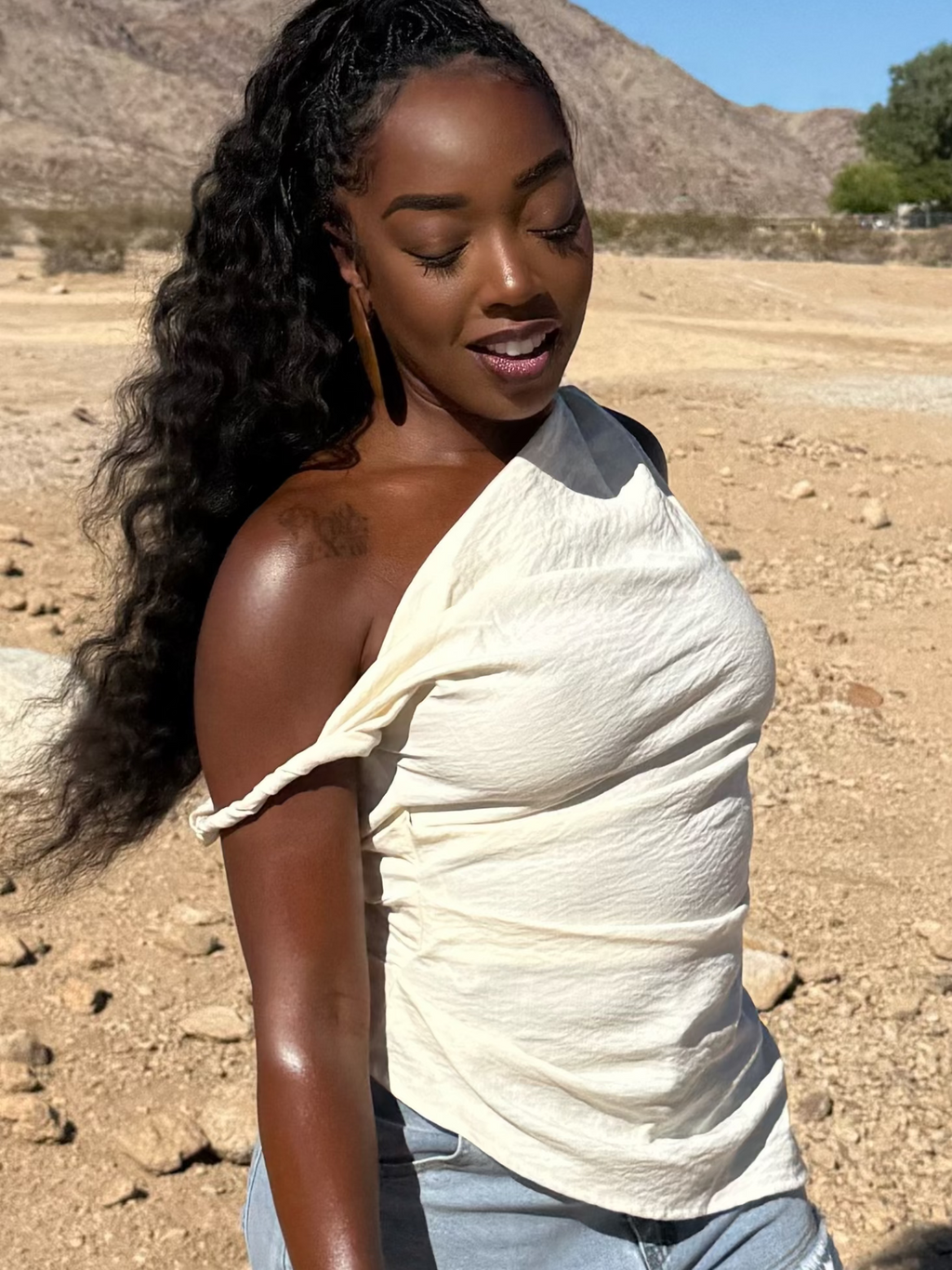 The Soft Edge Top: White